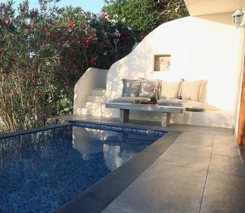 janna_hotel-_coin_perdue__3
